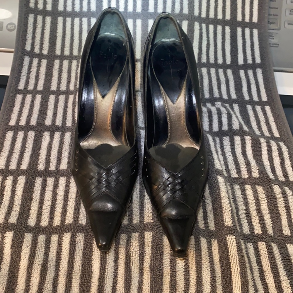 Lines Paola heels